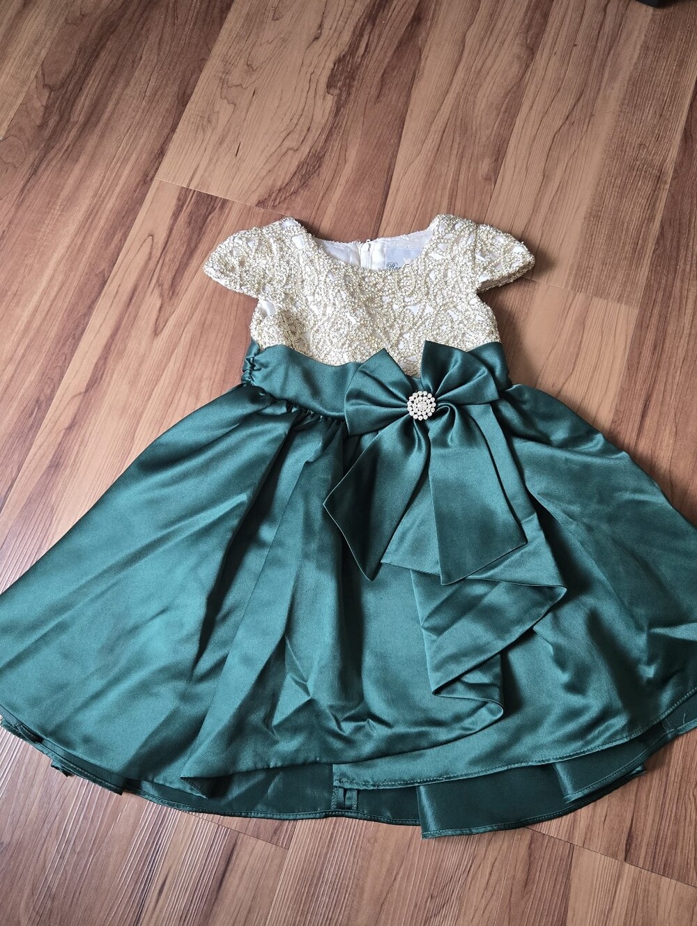 Rare Editions Gold Lace & Emerald Green Satin Bow Formal Dress